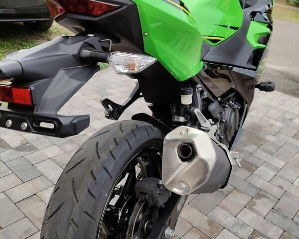 Кавасаки Ninja 400, объемом двигателя 0.4 л и пробегом 8 тыс. км за 5400 $, фото 6 на Automoto.ua
