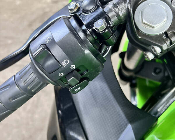 Кавасаки Ninja 400, объемом двигателя 0.4 л и пробегом 20 тыс. км за 5300 $, фото 8 на Automoto.ua