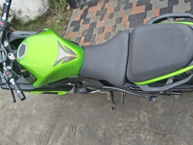 Кавасаки Ninja 400, объемом двигателя 0.4 л и пробегом 0 тыс. км за 3400 $, фото 5 на Automoto.ua