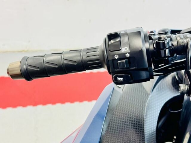 Кавасакі Ninja 400, об'ємом двигуна 0.4 л та пробігом 0 тис. км за 5600 $, фото 14 на Automoto.ua