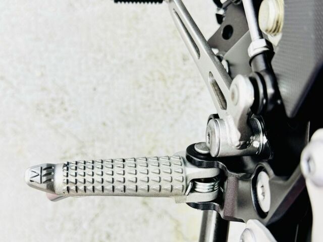 Кавасакі Ninja 400, об'ємом двигуна 0.4 л та пробігом 0 тис. км за 5600 $, фото 12 на Automoto.ua