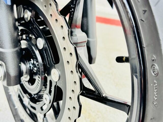 Кавасакі Ninja 400, об'ємом двигуна 0.4 л та пробігом 0 тис. км за 5600 $, фото 8 на Automoto.ua