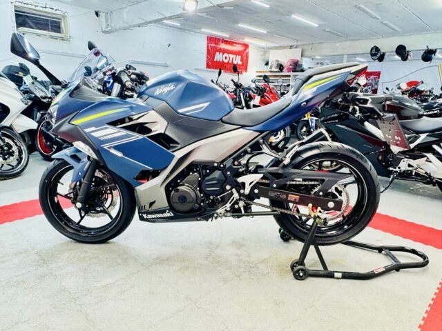 Кавасакі Ninja 400, об'ємом двигуна 0.4 л та пробігом 0 тис. км за 5600 $, фото 5 на Automoto.ua