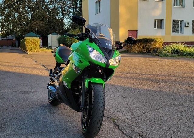 Кавасакі Ninja 400, об'ємом двигуна 0.4 л та пробігом 0 тис. км за 3900 $, фото 9 на Automoto.ua