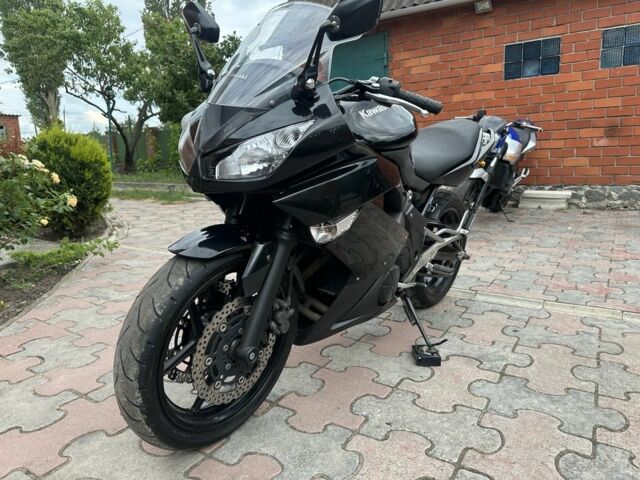 Кавасаки Ninja 400, объемом двигателя 0.4 л и пробегом 0 тыс. км за 3900 $, фото 6 на Automoto.ua