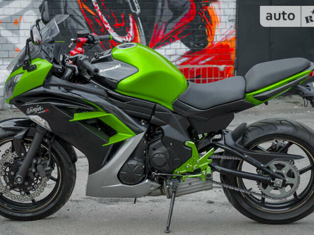 Кавасакі Ninja 400, об'ємом двигуна 0 л та пробігом 9 тис. км за 5000 $, фото 6 на Automoto.ua