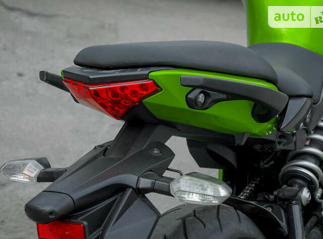 Кавасаки Ninja 400, объемом двигателя 0 л и пробегом 9 тыс. км за 5000 $, фото 1 на Automoto.ua