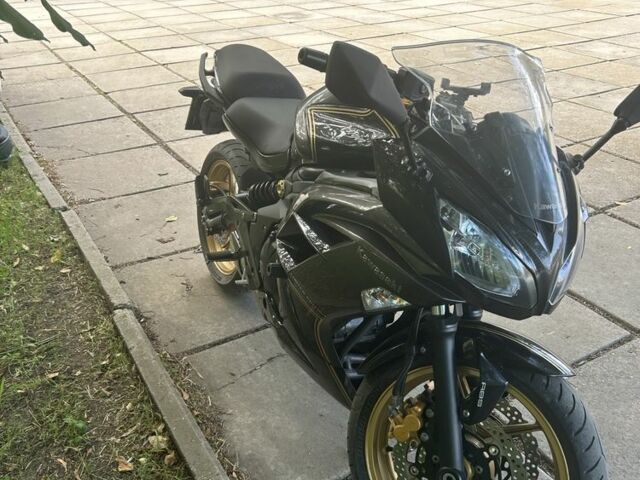 Кавасаки Ninja 400, объемом двигателя 0.4 л и пробегом 0 тыс. км за 5000 $, фото 3 на Automoto.ua