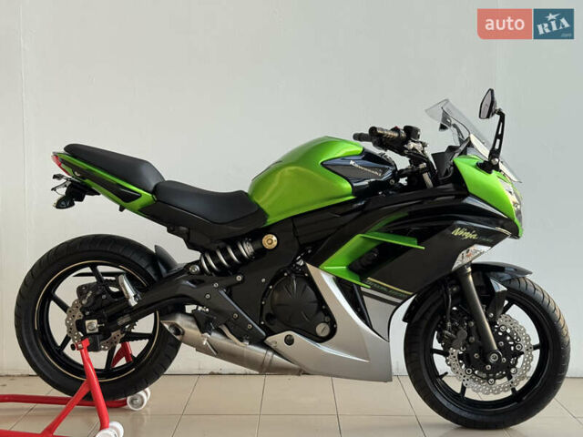 Кавасаки Ninja 400, объемом двигателя 0.4 л и пробегом 11 тыс. км за 4900 $, фото 1 на Automoto.ua