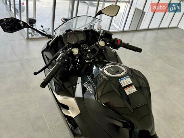 Кавасаки Ninja 400, объемом двигателя 0.4 л и пробегом 6 тыс. км за 5499 $, фото 12 на Automoto.ua