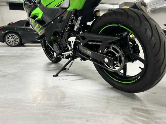 Кавасакі Ninja 400, об'ємом двигуна 0.4 л та пробігом 0 тис. км за 5800 $, фото 4 на Automoto.ua
