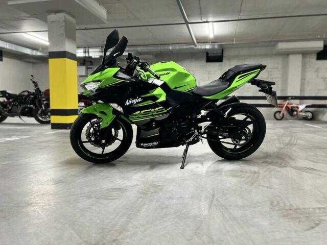 Кавасакі Ninja 400, об'ємом двигуна 0.4 л та пробігом 0 тис. км за 5800 $, фото 7 на Automoto.ua