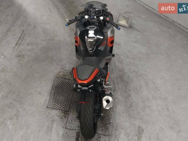 Кавасаки Ninja 400, объемом двигателя 0 л и пробегом 15 тыс. км за 4990 $, фото 3 на Automoto.ua