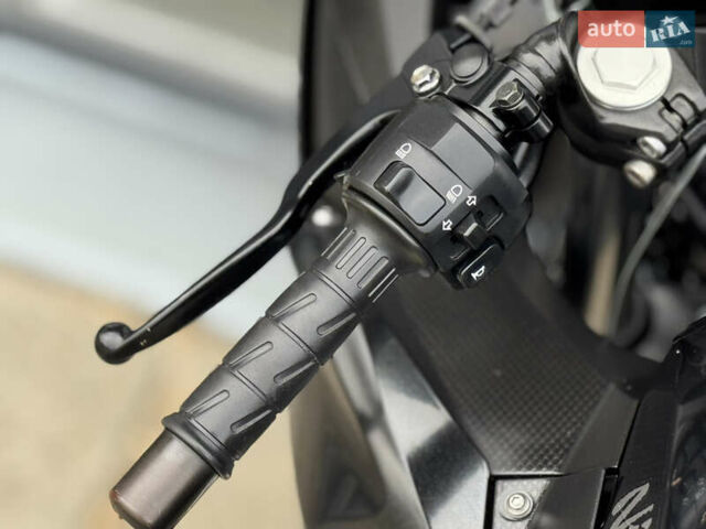 Кавасаки Ninja 400, объемом двигателя 0.4 л и пробегом 13 тыс. км за 5500 $, фото 10 на Automoto.ua