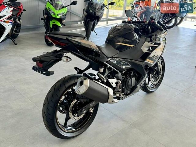 Кавасакі Ninja 400, об'ємом двигуна 0.4 л та пробігом 29 тис. км за 5399 $, фото 2 на Automoto.ua