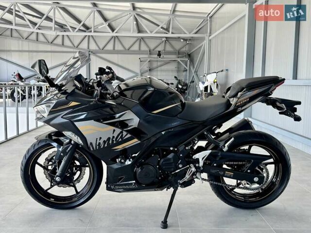 Кавасакі Ninja 400, об'ємом двигуна 0.4 л та пробігом 29 тис. км за 5399 $, фото 3 на Automoto.ua