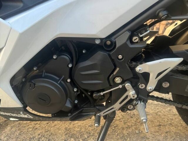 Кавасаки Ninja 400, объемом двигателя 0.4 л и пробегом 0 тыс. км за 5800 $, фото 9 на Automoto.ua