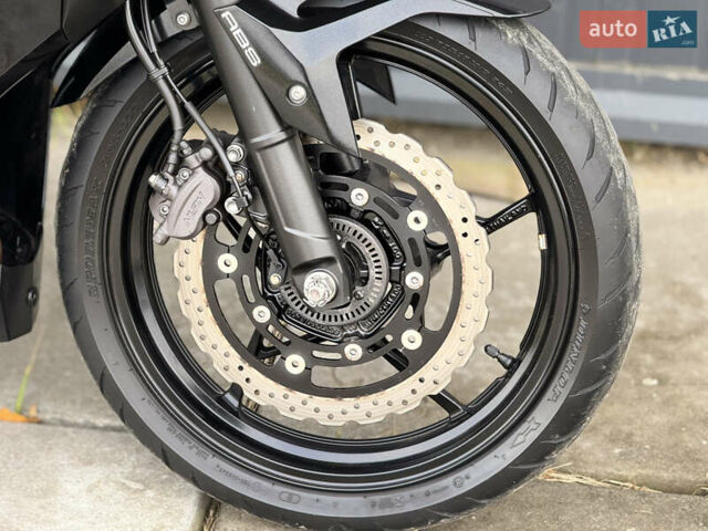 Кавасаки Ninja 400, объемом двигателя 0.4 л и пробегом 13 тыс. км за 5500 $, фото 6 на Automoto.ua