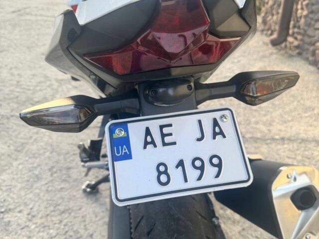 Кавасаки Ninja 400, объемом двигателя 0.4 л и пробегом 0 тыс. км за 5800 $, фото 14 на Automoto.ua