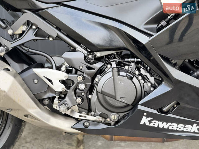 Кавасаки Ninja 400, объемом двигателя 0.4 л и пробегом 13 тыс. км за 5500 $, фото 7 на Automoto.ua