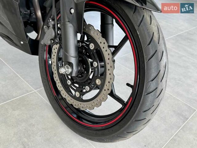 Кавасакі Ninja 400, об'ємом двигуна 0.4 л та пробігом 19 тис. км за 5399 $, фото 6 на Automoto.ua