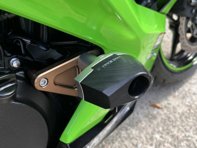 Кавасаки Ninja 400, объемом двигателя 0.4 л и пробегом 0 тыс. км за 5600 $, фото 14 на Automoto.ua