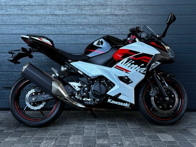 Кавасакі Ninja 400, об'ємом двигуна 0.4 л та пробігом 0 тис. км за 5900 $, фото 1 на Automoto.ua