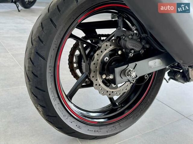 Кавасакі Ninja 400, об'ємом двигуна 0.4 л та пробігом 19 тис. км за 5399 $, фото 9 на Automoto.ua