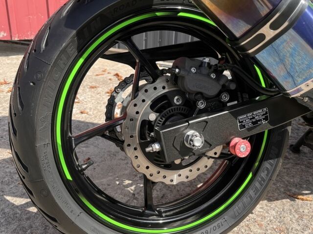 Кавасаки Ninja 400, объемом двигателя 0.4 л и пробегом 0 тыс. км за 5600 $, фото 18 на Automoto.ua