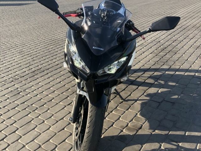 Кавасакі Ninja 400, об'ємом двигуна 0.4 л та пробігом 0 тис. км за 5364 $, фото 3 на Automoto.ua
