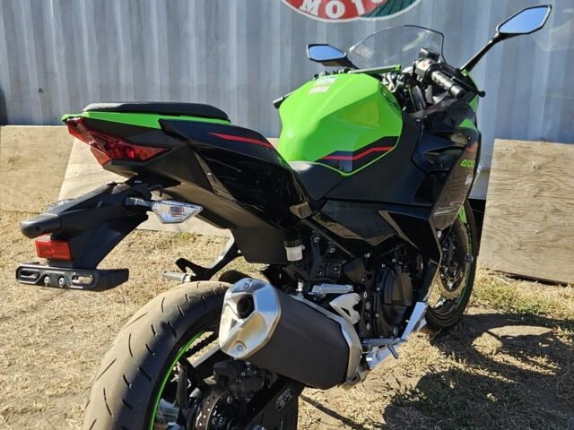 Кавасаки Ninja 400, объемом двигателя 0.4 л и пробегом 0 тыс. км за 6000 $, фото 6 на Automoto.ua