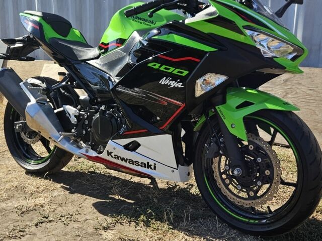 Кавасаки Ninja 400, объемом двигателя 0.4 л и пробегом 0 тыс. км за 6000 $, фото 10 на Automoto.ua
