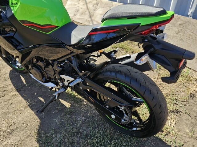 Кавасаки Ninja 400, объемом двигателя 0.4 л и пробегом 0 тыс. км за 6000 $, фото 16 на Automoto.ua