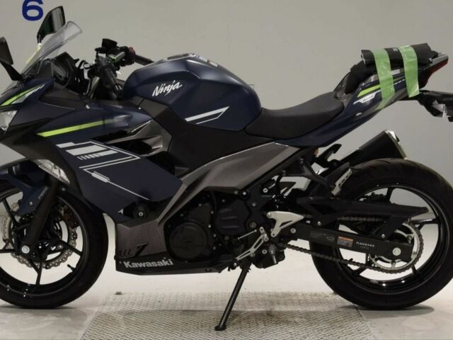 Кавасаки Ninja 400, объемом двигателя 0.4 л и пробегом 0 тыс. км за 6000 $, фото 2 на Automoto.ua