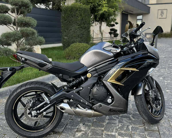 Серый Кавасаки Ninja 400, объемом двигателя 0.4 л и пробегом 16 тыс. км за 4400 $, фото 3 на Automoto.ua