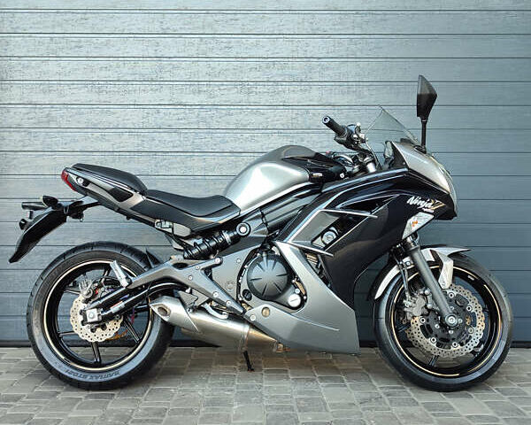 Серый Кавасаки Ninja 400, объемом двигателя 0.4 л и пробегом 47 тыс. км за 4200 $, фото 1 на Automoto.ua