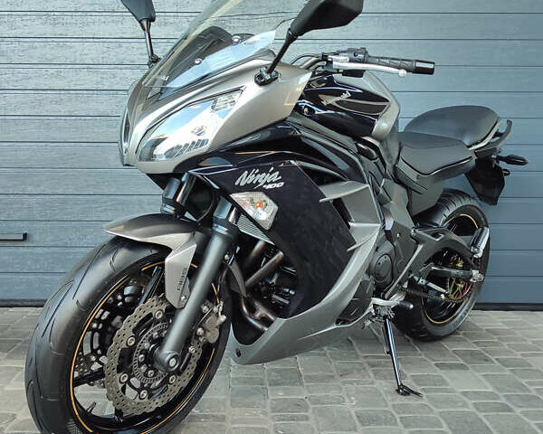 Серый Кавасаки Ninja 400, объемом двигателя 0.4 л и пробегом 47 тыс. км за 4200 $, фото 6 на Automoto.ua