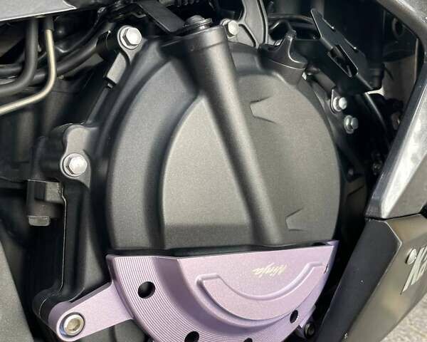 Серый Кавасаки Ninja 400, объемом двигателя 0.4 л и пробегом 15 тыс. км за 5700 $, фото 15 на Automoto.ua