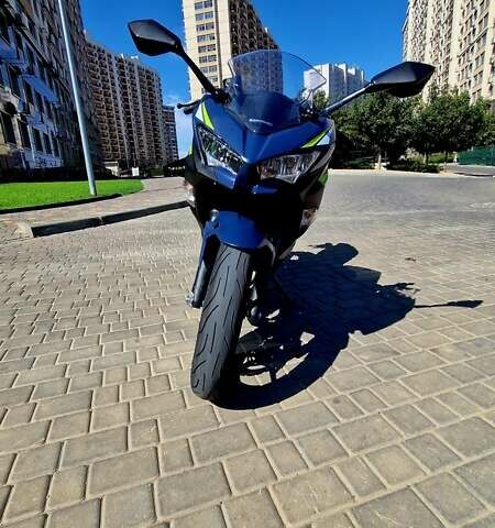 Синий Кавасаки Ninja 400, объемом двигателя 0.4 л и пробегом 26 тыс. км за 5400 $, фото 6 на Automoto.ua