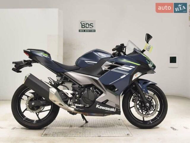 Синий Кавасаки Ninja 400, объемом двигателя 0.4 л и пробегом 26 тыс. км за 5400 $, фото 30 на Automoto.ua