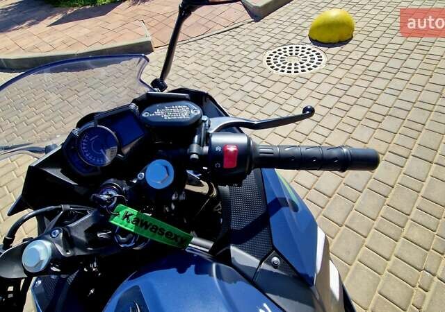 Синий Кавасаки Ninja 400, объемом двигателя 0.4 л и пробегом 26 тыс. км за 5400 $, фото 13 на Automoto.ua