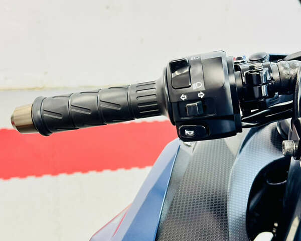 Синий Кавасаки Ninja 400, объемом двигателя 0.4 л и пробегом 12 тыс. км за 5600 $, фото 18 на Automoto.ua