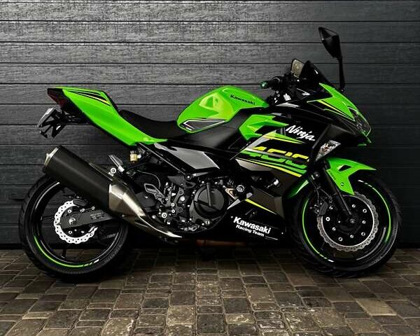 Зелений Кавасакі Ninja 400, об'ємом двигуна 0.4 л та пробігом 21 тис. км за 5300 $, фото 1 на Automoto.ua
