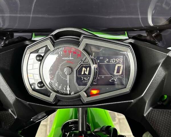 Зелений Кавасакі Ninja 400, об'ємом двигуна 0.4 л та пробігом 21 тис. км за 5300 $, фото 3 на Automoto.ua