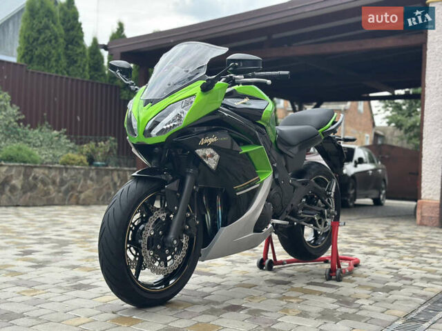 Зеленый Кавасаки Ninja 400, объемом двигателя 0.4 л и пробегом 22 тыс. км за 4300 $, фото 4 на Automoto.ua