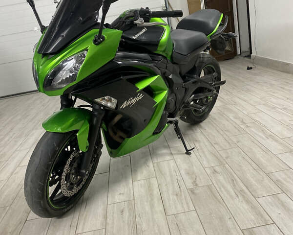 Зеленый Кавасаки Ninja 400, объемом двигателя 0.4 л и пробегом 27 тыс. км за 4150 $, фото 4 на Automoto.ua
