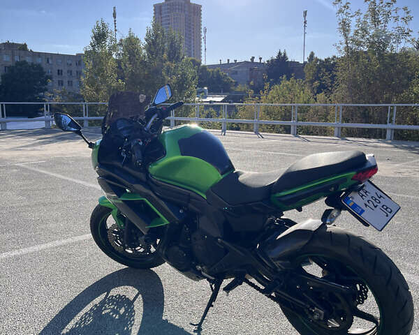 Зеленый Кавасаки Ninja 400, объемом двигателя 0.4 л и пробегом 22 тыс. км за 4500 $, фото 1 на Automoto.ua