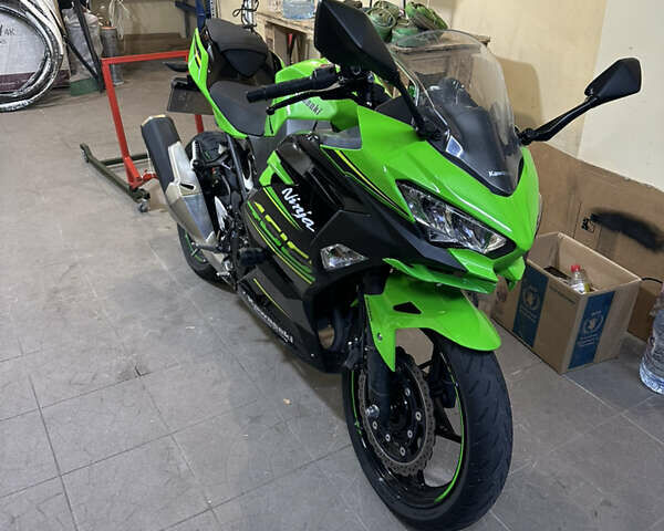 Зелений Кавасакі Ninja 400, об'ємом двигуна 0.4 л та пробігом 14 тис. км за 5500 $, фото 5 на Automoto.ua