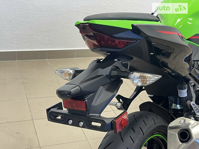 Зеленый Кавасаки Ninja 400, объемом двигателя 0.4 л и пробегом 2 тыс. км за 6300 $, фото 12 на Automoto.ua