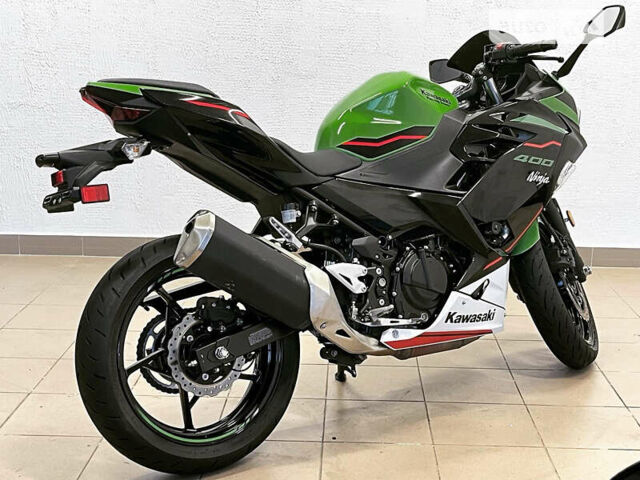 Зелений Кавасакі Ninja 400, об'ємом двигуна 0.4 л та пробігом 2 тис. км за 6300 $, фото 3 на Automoto.ua